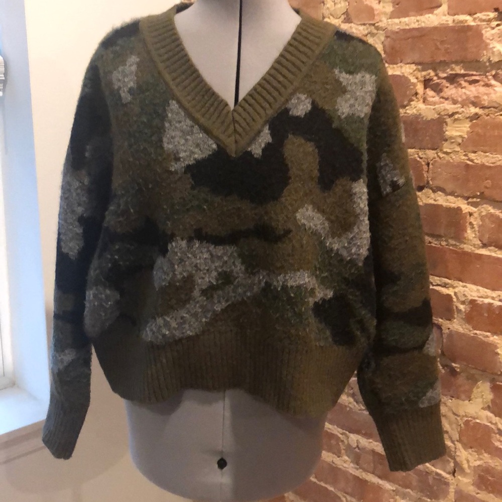 Aqua Camouflage Sweater Size S